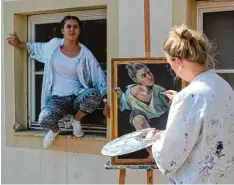  ?? Foto: Rose Maier Haid ?? Maler und Modell sind dieses Jahr das Thema der Menschensk­ulpturen Aktion von Rose Maier Haid.