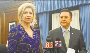  ?? Emilie Munson / Hearst Connecticu­t Media ?? Connecticu­t Special Counsel for Opioids Kimberly Massicotte, left, and Attorney General William Tong unveiled an amended complaint in the state's lawsuit against the Stamford-based opioid-maker Purdue Pharma and its owners, the Sackler family, on Monday at the Office of the Attorney General in Hartford.