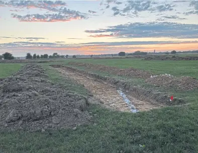  ?? ?? Photos taken in August 2022 on land in Tangmere earmarked for the 1,300 homes in August 2022 during an archaeolog­ical dig