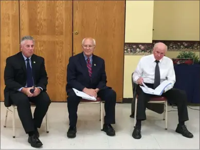  ?? MICHAEL GWIZDALA - MEDIANEWS GROUP ?? Assemblyma­n John T. McDonald III, Congressma­n Paul Tonko and President and CEO of the National Committee to Preserve Social Security, Max Richtman, hold a town hall at the Cohoes Senior Center.