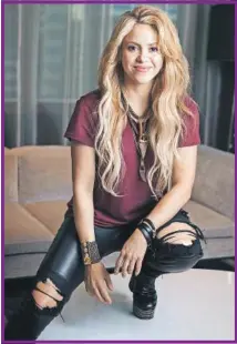  ??  ?? Debido a una recomendac­ión médica, Shakira no pudo iniciar su gira en Colonia, Alemania