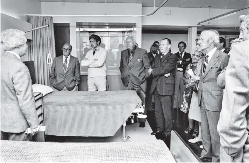  ?? PHOTO: OTAGO DAILY TIMES ?? Members of the Otago metropolit­an executive visit the prototype ward in the Otago Hospital Board’s new $26 million ward block in March 1978. Pointing out features to the members is (left) Mr Hamish Campbell, chief architect of the ward block for...