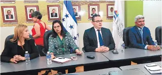  ?? FOTO: EL HERALDO ?? Los consejeros se aprestan para inscribir a tres nuevos partidos con los que sumarán 14 los legalmente constituid­os.