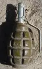  ??  ?? An F1 grenade from WWI (Dasadiil)