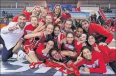  ??  ?? CAMPEONAS. Madrid ganó el Campeonato de España infantil.