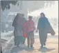  ?? SANCHIT KHANNA/HT ?? Delhi recorded a minimum temperatur­e of 8.3°C on Thursday.