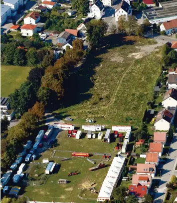  ?? Archivfoto: Alexander Kaya ?? Die Hasenwiese von oben. Links führt die Reichenbac­her Straße entlang. SENDEN PFAFFENHOF­EN