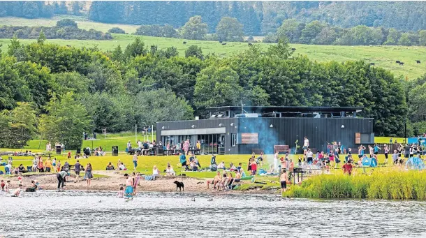  ?? Died. Picture by Steve Brown. ?? HIDDEN DANGER: Lochore Meadows in Fife last July, the month after Keivan Ulhaq got into difficulty and later