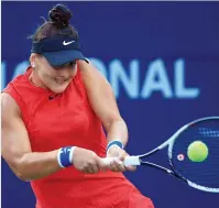  ??  ?? Bianca Andreescu a été éliminée malgré de beaux efforts de sa part. PHOTO AFP