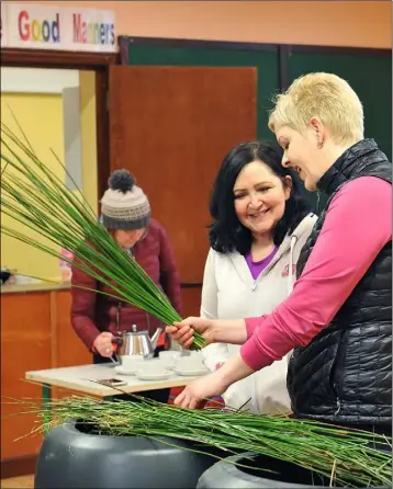  ??  ?? Una Rice and Sharon O’Donoghue at the St. Brigid’s Cross Fundraiser held in Faughart NS with members of Faughart Community and Roche Emmets Ladies. Picture: Ken Finegan