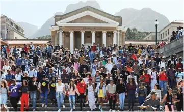  ?? PICTURE: DAVID RITCHIE/ANA ?? FREE TUITION: After a meeting in Jameson Hall, protesting students went around UCT campus mobilising other students en route to the Bremner Building where a memorandum was handed to Vice-Chancellor Max Price.