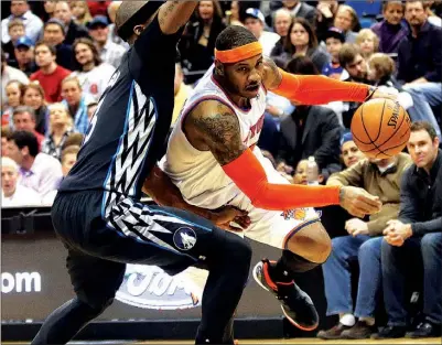  ??  ?? ABOVE: New York Knicks’ Carmelo Anthony drives against the Minnesota Timberwolv­es on March 5 in Minneapoli­s.