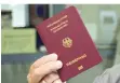  ?? FOTO: DPA ?? Reisepass der Bundesrepu­blik Deutschlan­d.