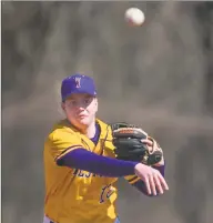  ?? Mark Conrad / For Hearst Connecticu­t Media ?? Westhill’s Leo Socci throws to first during a game against Weston in 2018.