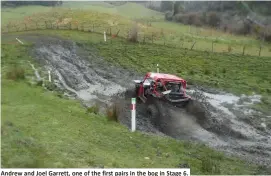  ??  ?? Andrew and Joel Garrett, one of the first pairs in the bog in Stage 6.