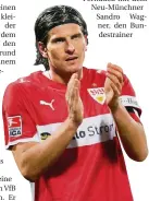  ?? FOTO: IMAGO ?? Beifall zum Abschied 2009: Mario Gomez kehrt zum VfB zurück.