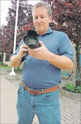  ?? ROSALIE MACEACHERN PHOTO ?? Bob MacEachern of Westville had developed a knack for photograph­ing races.