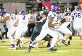  ?? KILPATRICK / SPECIAL TO THE MORNING CALL ?? East Stroudsbur­g South’s Ron Blake has rushed for 1,047 yards, averaging just under 9 yards per carry.DOUGLAS
Tommy Buskirk, Whitehall