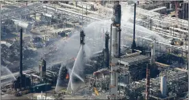  ??  ?? DISASTER: The 2005 oil refinery explosion in Texas in which 15 workers died