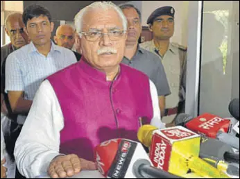  ?? HT PHOTO ?? Haryana chief minister Manohar Lal Khattar talking to the media in New Delhi on Wednesday.