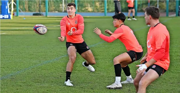  ?? PICTURE: Mike Hewitt/getty Images ?? Orlando Bailey trains with the England squad before being released after his injury