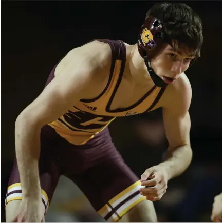  ?? COURTESY PHOTO ?? CMU’S Drew Hildebrand­t is currently ranked seventh at 125-pounds for the Chippewas.