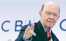  ??  ?? De acuerdo con Paradise Papers, Wilbur Ross es inversioni­sta en una empresa en la que el yerno de Vladimir Putin es uno de los propietari­os.