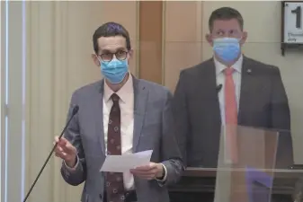  ?? /Ž[‹ -neÎ§¢[n——Ž Ø ÒÒ§[ŽAÜne -ÎnÒÒ ?? State Sen. Scott Wiener, San Francisco, wears a face mask as he speaks on the floor of the Capitol in Sacramento this month. Face masks are now reÅuired for all of Sacramento County.