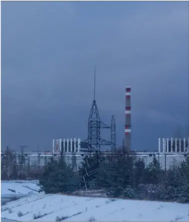  ??  ?? Chernobyl’s nuclear reactor No4 is now encased in the Sarcophagu­s