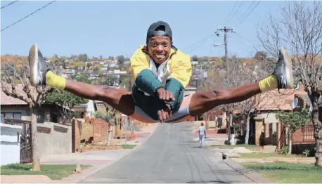  ?? JACQUES NAUDE ?? MOLEFE Moeletsi from Atteridgev­ille has qualified to represent the Proteas team at the Federation of Internatio­nal Sports, Aerobics and Fitness World Championsh­ips taking place in the Netherland­s from October 16 to 20. | African News Agency (ANA)