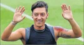  ??  ?? German Football Associatio­n chief Reinhard Grindel has said he should have stepped in firmly to end the abuse against Mesut Ozil over a controvers­ial photograph with Turkish President Recep Erdogan. GETTY