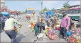  ?? ANI PHOTO ?? ■
Municipal corporatio­n worker sanitizes some migrants who reached Lucknow on Tuesday. Over 4,600 stranded migrant workers arrived in four special trains. One train from Maharashtr­a’s Akola brought 1,195 labourers to Lucknow.