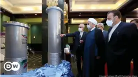  ??  ?? Iranian President Hassan Rouhani (center, wearing white headgear) came to power promising to improve ties with the West