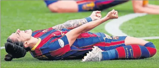  ??  ?? Jenni Hermoso celebra el pase a la final ante el PSG el pasado 2 mayo en el estadio Johan Cruyff.