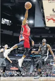  ?? FOTO: AP ?? Rajon Rondo, de New Orleans Pelicans, ante los Nets