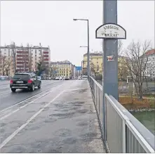  ?? [ wf ] ?? Schlachtha­usbrücke? Das ist sehr lang her.