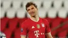  ??  ?? Thomas Müller y el Bayern ganaron en París, pero el marcador global los eliminó