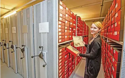  ??  ?? Im Keller des Styria Media Centers lagern mehr als 50.000 Archivzeit­ungen