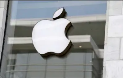  ?? ?? Apple reported better-than-expected profits on robust consumer demand for its devices and services even as revenue growth slowed while it navigated an ongoing semiconduc­tor supply crunch.