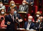  ?? (Photo AFP) ?? Olivier Véran a défendu, hier à l’Assemblée, la PMA pour les femmes seules et les homosexuel­les.