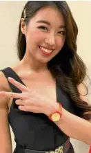  ??  ?? 2018 Miss Korea-Philippine­s Shine Kuk wears the Swatch Gem of New Year.