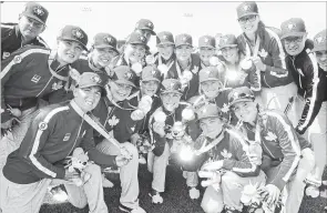  ?? FRED THORNHILL THE CANADIAN PRESS FILE PHOTO ?? Team Canada lost to the U.S. in women's baseball at the Pan Am Games in Ajax in 2015.