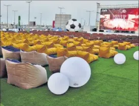  ?? REUTERS ?? A big screen viewing area for fans at the fan accommodat­ion at the Free Zone in Doha.