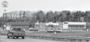  ?? MALLOY ?? A new McDonald’s is under constructi­on at Exit 14 of Highway 101 in Coldbrook. It is the former site of the Pine View Inn. JASON