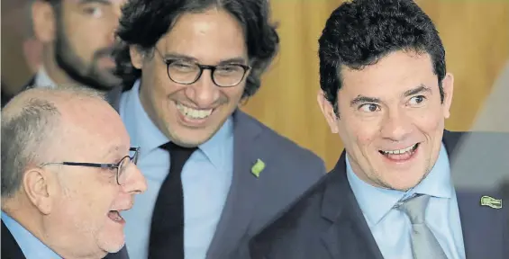  ??  ?? Buena onda. Los ministros argentinos Jorge Faurie y Germán Garavano con el ex juez y actual ministro de Justicia de Brasil, Sergio Moro.