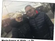  ??  ?? Marie-France et Alain : «On adore la marché de Cannes, on déteste celui de Paris ! Ici, on trouve des produits de qualité »