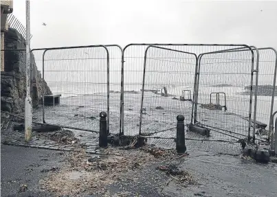  ?? Picture: George McLuskie. ?? Lower Largo pier is crumbling and there are now moves afoot to try and save it, with talks between its owner and the local community council.