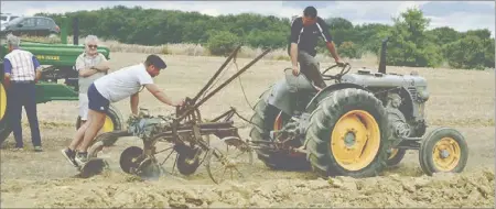  ?? - Crédits : F.Macé ?? Labourage sportif