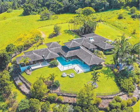  ?? Picture: supplied ?? This picturesqu­e Currumbin Valley estate at 11 Denning Rd sold for $2.4 million.