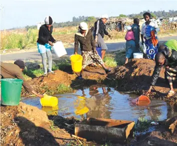  ??  ?? In some areas residents have resorted to unsafe sources of water due to shortages